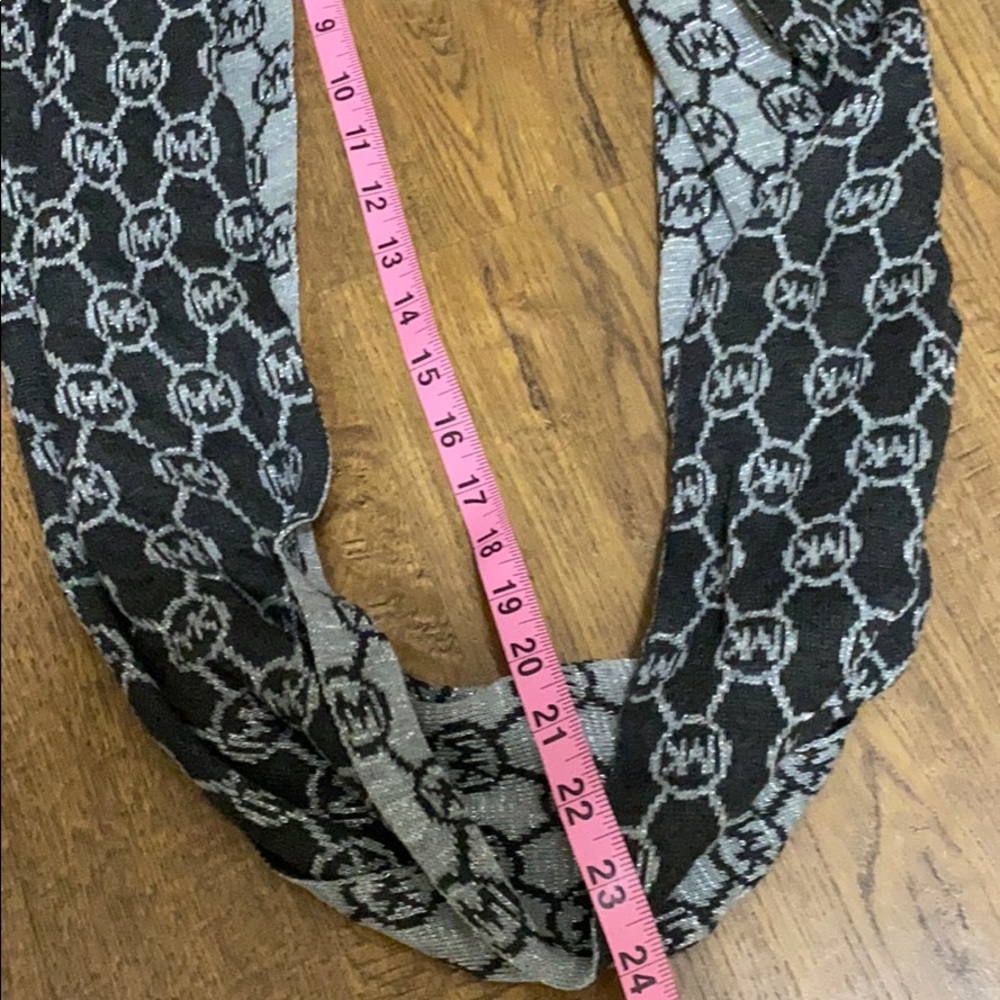 Michael Kors Infinity Scarf - image 4